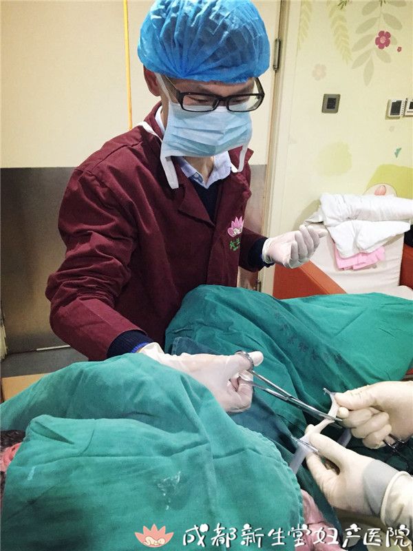 成都专业的妇产医院,新生堂妇产医院,成都顺产医院,瘢痕子宫顺产医院
