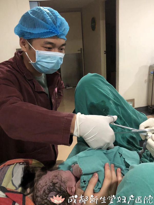 新生堂妇产医院,成都顺产医院,瘢痕子宫顺产医院,母乳喂养高的医院