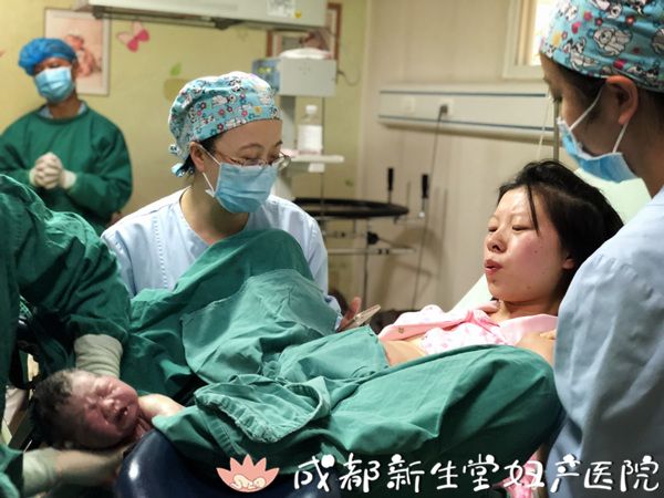 成都妇产医院,成都高水平的产科医院,成都专业的妇产医院,新生堂妇产医院，成都顺产医院，瘢痕子宫顺产医院，母乳喂养高的医院，侧切低的医院